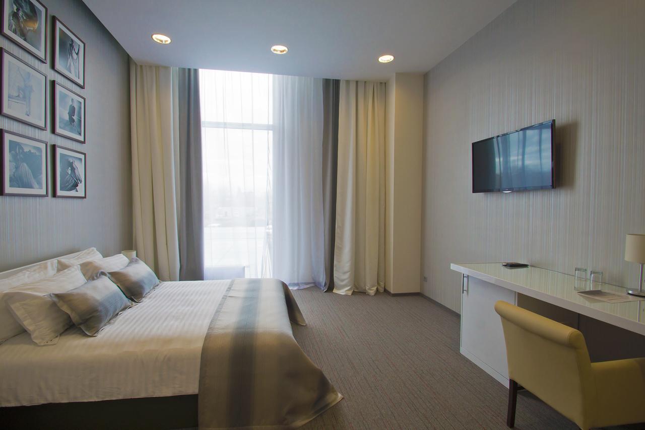 Terminal B Hotel Kiev Extérieur photo